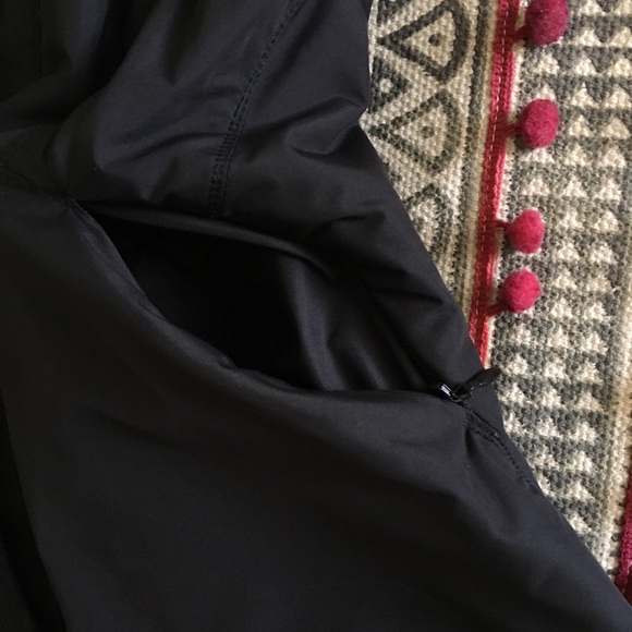 ELIE TAHARI | Ruffle Collar Vest - Picture 4 of 5